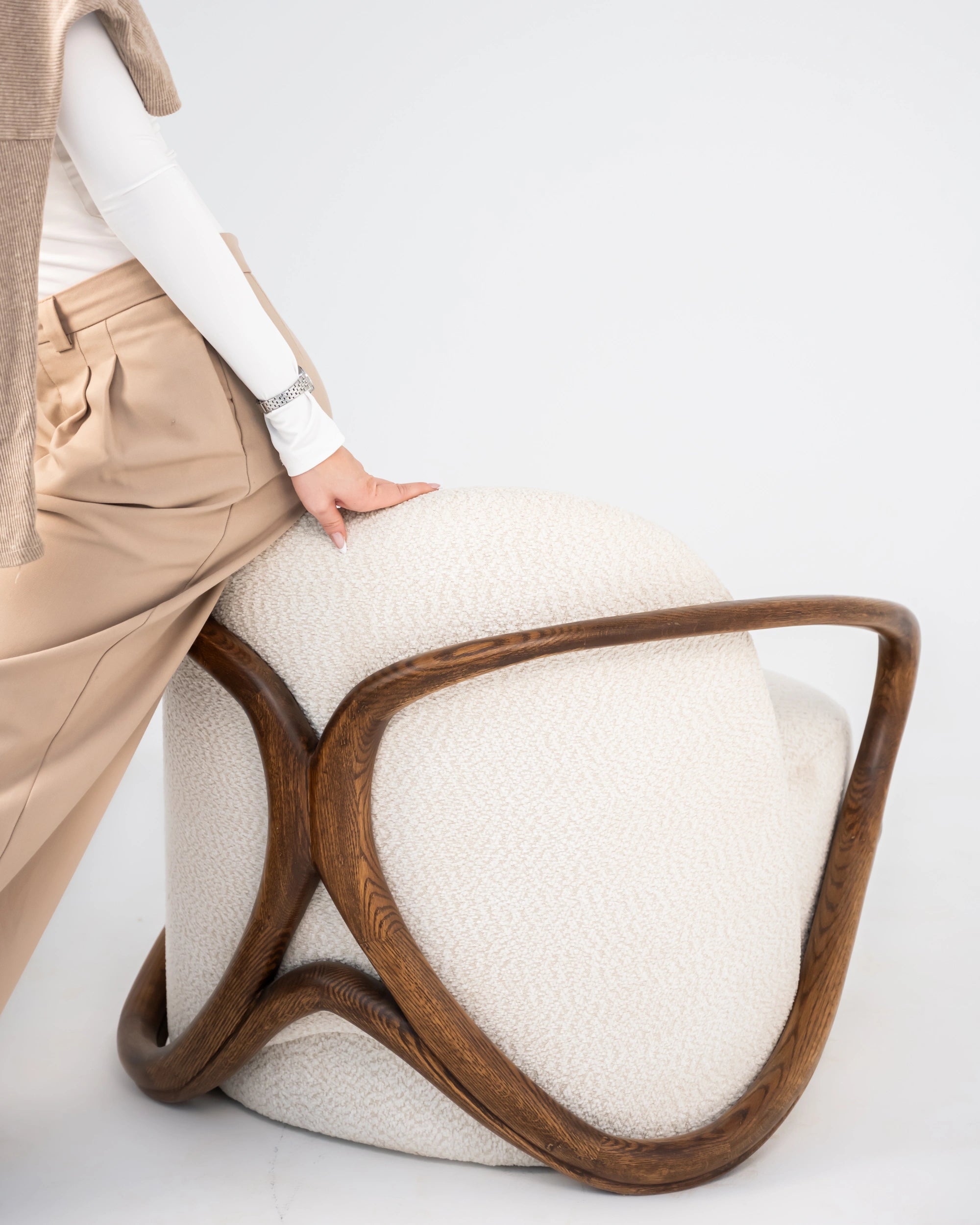 Curve Massive Oak Chair